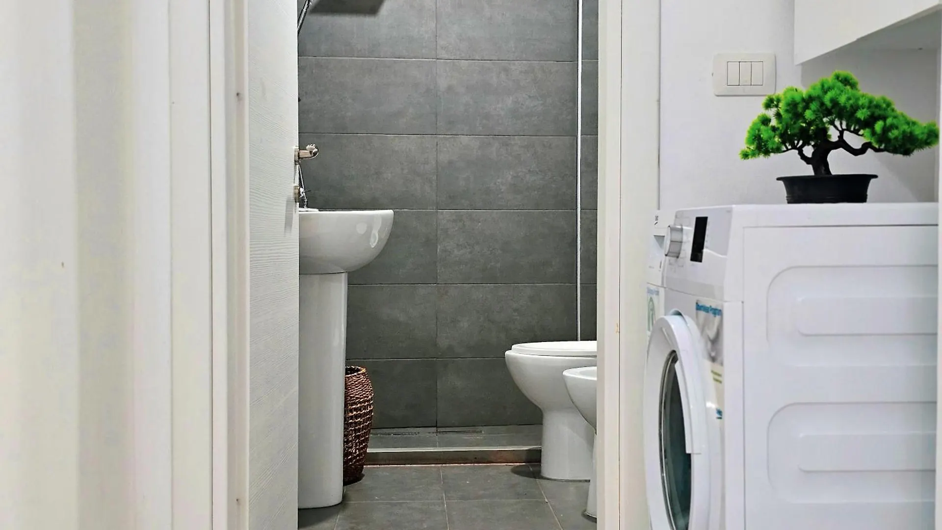 アパート Beach Flat On Relaxing Residence Vlorë アルバニア