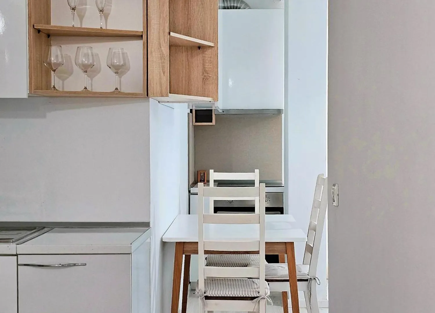Beach Flat On Relaxing Residence Vlorë アパート